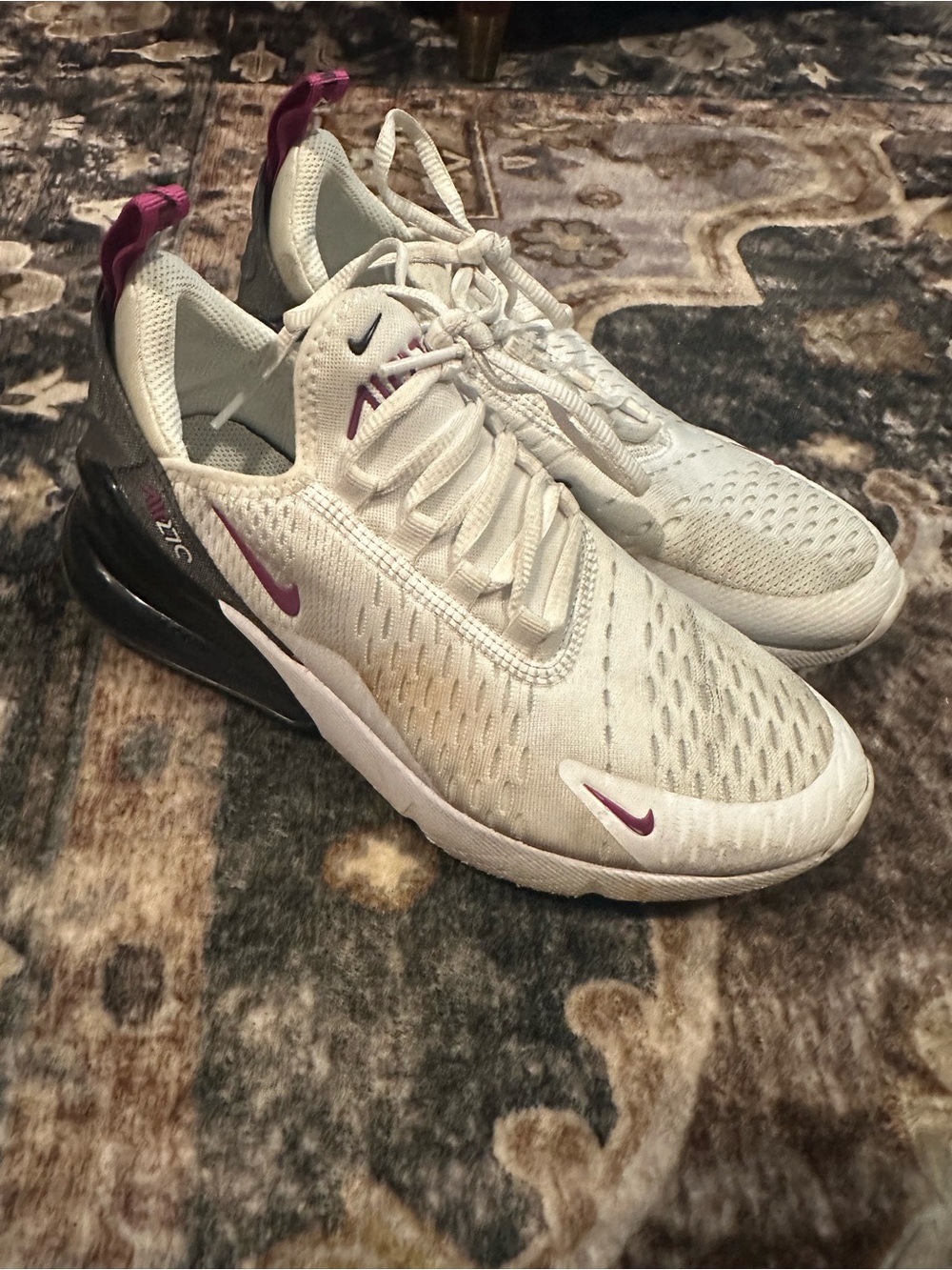 Girls Nike air max sneakers